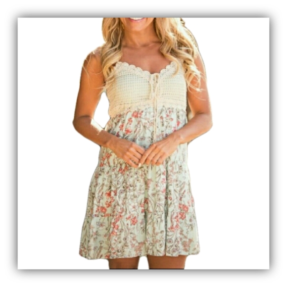 pink coconut Dresses & Skirts - 1 LG LEFT⚜FLORAL CROCHET PARTY DRESS